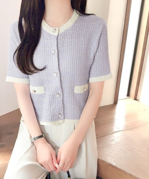 【mily bilet】さりげない華やぎで品よく可愛い♪パール釦ツイード編みロゴプレート付ニットカーディガン（半袖） mi1359057