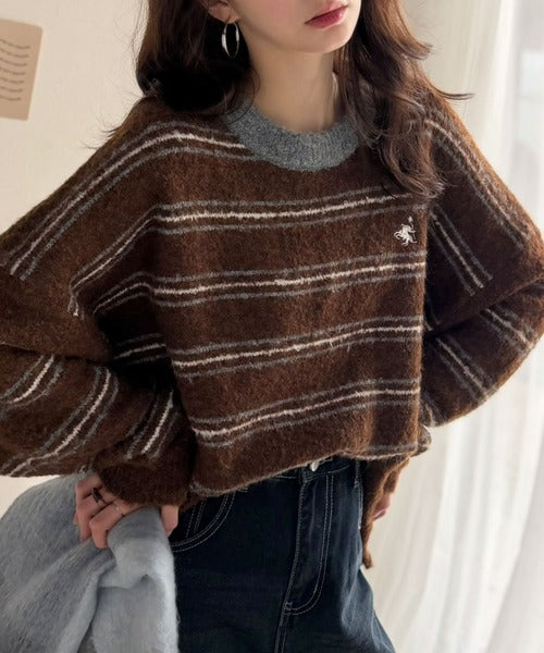 “配色”と“質感”で差をつける。胸刺繍ブークレー素材配色ボーダークルーネックニット（長袖） ce1240144