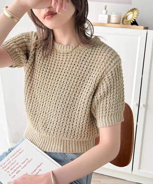 立体編みで叶う上品なリラックス感。半袖ワッフルコンパクトニット ce1020222