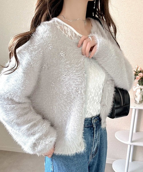【mily bilet】ふわっと贅沢、きらめきビジューが映えるシャギーカーデ♪フェザーシャギーニットカーディガン mi1029133
