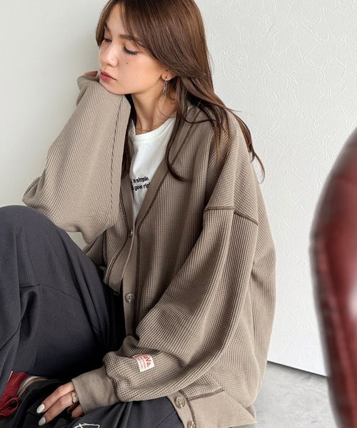 《JaVaジャバコラボ》ラフで上品な大人のゆるカジュアル。配色ステッチVネックワッフルカーディガン（長袖） jv1260505
