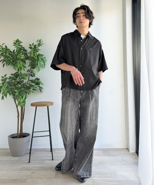《JaVaジャバコラボ》【接触冷感機能付き】触れた瞬間ひんやり心地よく、今どきな抜け感を演出。とろみドレープオーバーサイズシャツ jo1320018