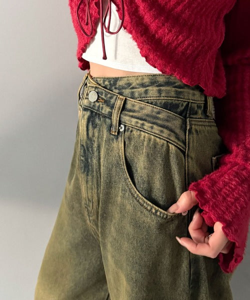 【mily bilet】「あのデニム、超かわいい…！」街で振り返られるトレンドデザイン。サイドギャザーウエストアシメデザインデニムパンツ mi0909021