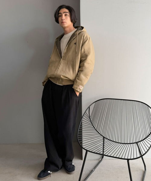 《JaVaジャバコラボ》大人のカジュアルは、素材で魅せる。胸刺繍フード付きコットンツイル 裏キルティングジャケット 綿100％ jo0780029