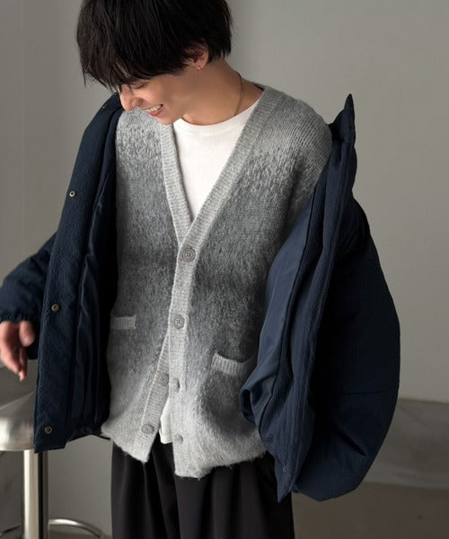 グラデーションボーダー柄Vネックニットカーディガン／Gradient Stripe V-Neck Cardigan co1150120