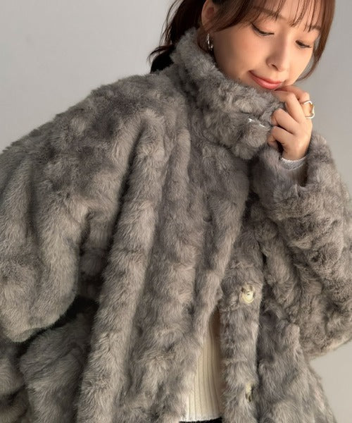 【mily bilet】ふわもこ可愛い、冬の主役アウター。ボリュームファー スタンドカラーブルゾン mi1009002