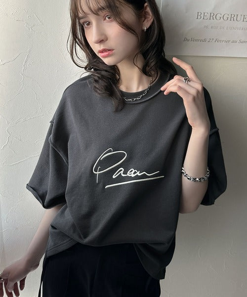 《JaVaジャバコラボ》大胆ロゴで魅せる。前後2way裏毛胸元PAEANロゴ半袖Tシャツ jv1260422