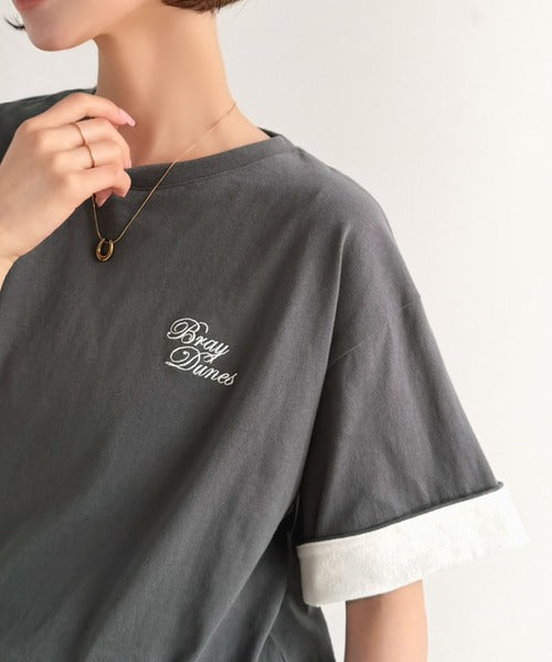 《JaVaジャバコラボ》大人の色魅せ、軽やかに映える。綿100％ 胸刺繍入り 袖配色切り替え Tシャツ（半袖） jv1330106