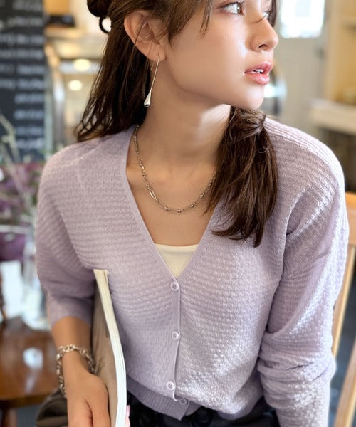 【mily bilet】抜け感とキラ感、どっちも欲張るのが正解◎箔プリントメッシュショート丈Vネックカーディガン(長袖) mi1259016