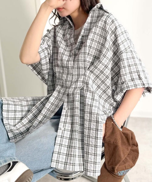 着るだけでメリハリ美人。涼やか素材が軽やかに着映える。サッカー素材ウエストタックBIG半袖シャツ（半袖） ce1265069