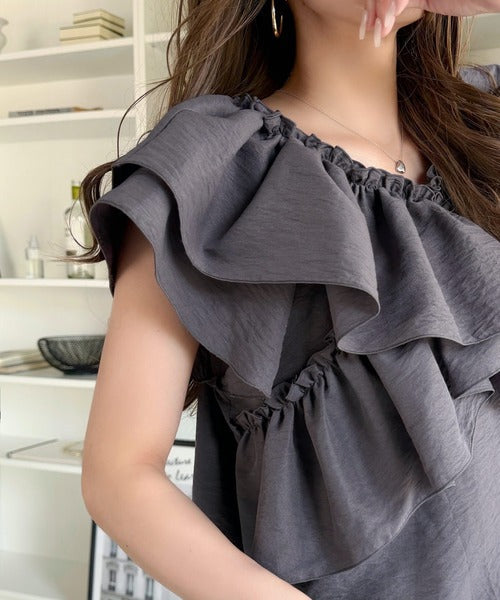 【mily bilet】ひらり、涼しげ。品ある甘さふわっと香る♪前後2wayノースリーブカシュクールブラウス mi1019151