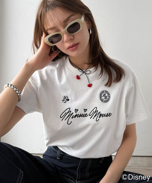 大人女子必見！　綿100％「ディズニー」サイン風刺繍Tシャツ（半袖） ce1330037