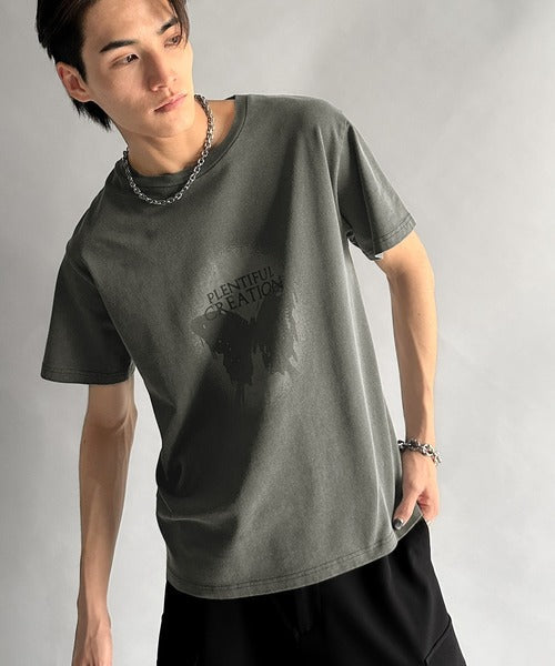 「即トレンド男子。」タイトフィットピグメント加工プリントTシャツ／Tight Fit Pigment-Dyed Print T-Shirt co1010001