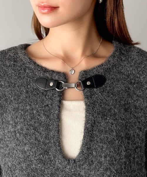 【mily bilet】癒しのモヘアタッチ。バックル使いVネックニット（長袖） mi1029138