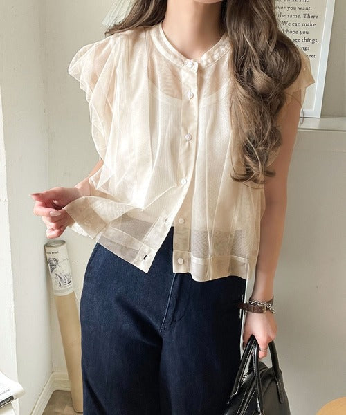 “天使の羽チュール”　気高く軽やかなエアリー感が今っぽい。前後2wayタックデザインノースリーブブラウス ce1240082