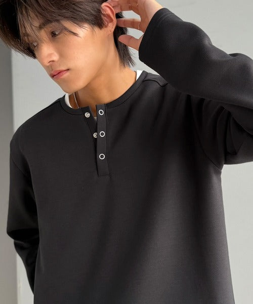 《Classical Origin》首元と袖口で魅せる、大人のゆるT。ダンボール素材ドット釦ヘンリーネックTシャツ（長袖） co1010058