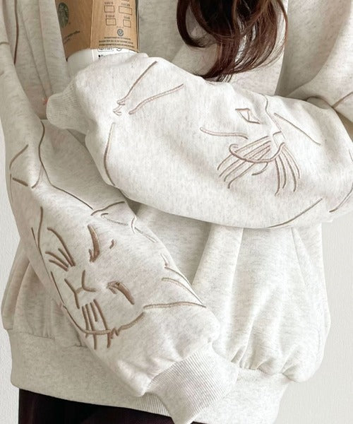 袖に遊び心を忍ばせたラク可愛い一枚♪袖ネコ刺繍裏起毛PO ce1050327