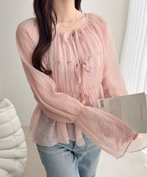 【mily bilet】1枚で2通り。透け感×チェックで、甘さをほどよく。前後2wayシアーチェックブラウス mi1359032