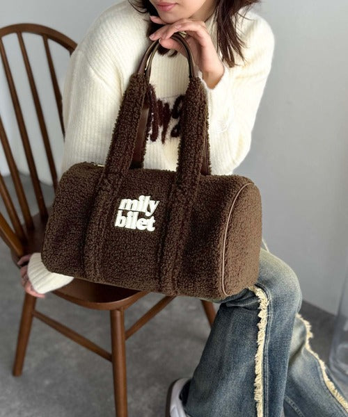 【mily bilet】ふわもこ感がたまらない主役バッグ♪ロゴ刺繍ボアボストンバッグ mi1179067
