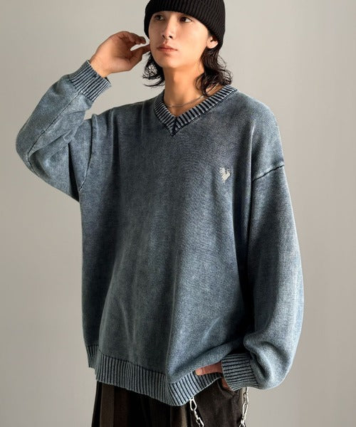 【Classical Origin】「自分ウケ最強。」綿100％刺繍入りピグメント加工Vネックセーター／Pigment-Dyed 100% Cotton Embroidered V-Neck Sweater co0780016