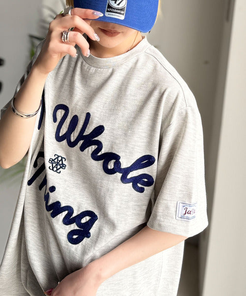 《JaVaジャバコラボ》“トレンドを纏う”コード刺繍ロゴ半袖Tシャツ(オーバーサイズ) jv1329032