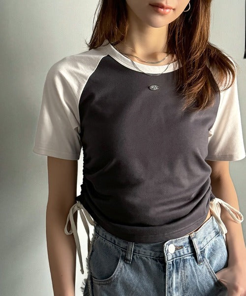 【mily bilet】サイドの絞りが可愛いさプラス。プレート使いラグランTシャツ（半袖） mi1329027