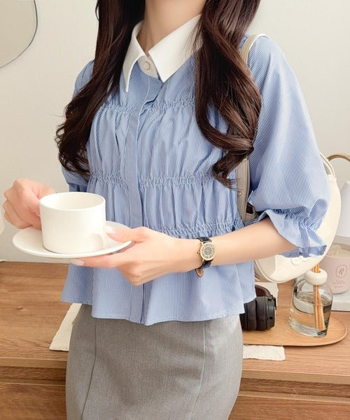 【mily bilet】甘さと上品さを兼ね備えた大人ガーリーな一枚♪ 配色襟シャーリングペプラムシャツ（半袖） mi1139107