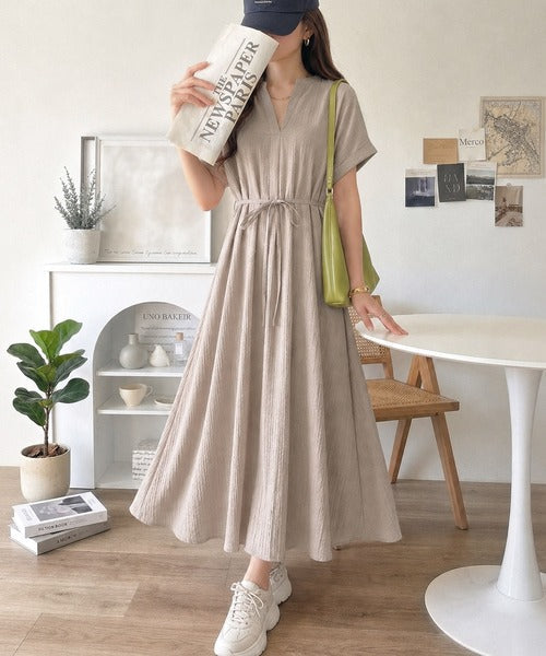私らしい、ナチュラルコーデ。表情のある綿100％織り素材スキッパーロングワンピース ce1265083