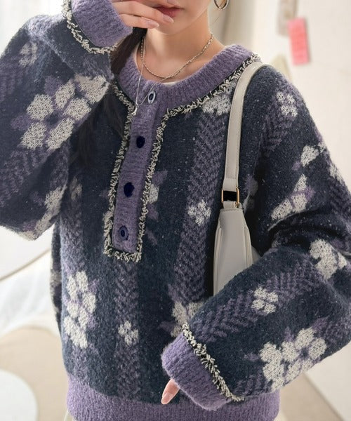 レトロな花柄に、ひと目惚れ。前後2WAY花柄ジャガードフリンジ使いヘンリーネックニットプルオーバー ce1020406
