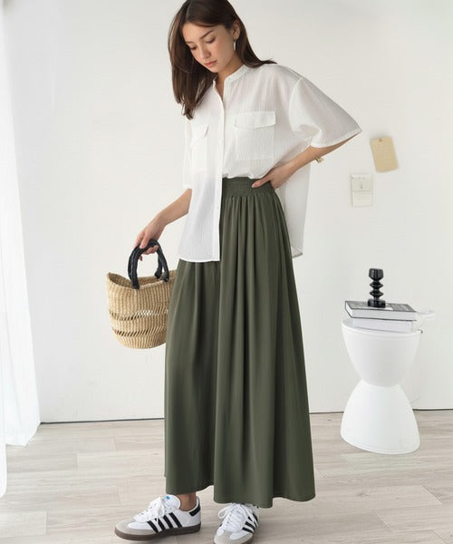 さらり、軽やか。リラックスstyleキマる。レーヨン素材ウエストギャザーフレアシルエットワイドパンツ ce1015084