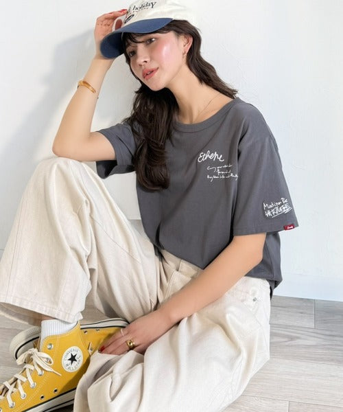 前後ダブル刺繍で、後姿だってぬかりなくかわいい♪ 綿100％グラフィック飛び刺繍Tシャツ (半袖) ce1260546