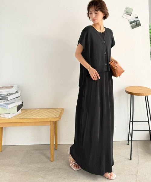 【Classical Evon】楽ちんと上品は、欲張れる。 ニットベスト×プリーツカットストレートワンピース（セットアップ） ev1260621