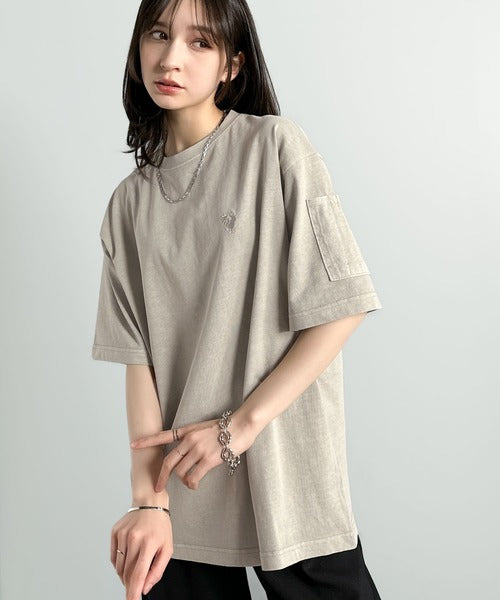 「イマドキな、古着感。」袖ポケット付きピグメント加工刺繍入りTシャツ／Sleeve Pocket Pigment-Dyed Embroidery T-Shirt co1150025
