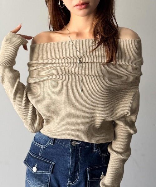 【mily bilet】立体的なシルエットが叶えるデコルテ魅せ♪指穴ドレープ使いファンオフショル２WAYリブニット mi1029137