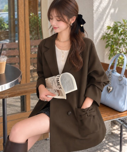 【mily bilet】ハンサムジャケットにリボンで甘さをひとさじ、羽織るだけで大人ガーリー♪リボンポケットテーラードジャケット mi1329107