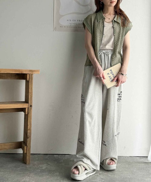 品の良さ漂う、大人カジュアル。クロシェ風レース素材衿付きフレンチスリーブシャツブラウス ce1010439