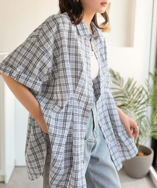 着るだけでメリハリ美人。涼やか素材が軽やかに着映える。サッカー素材ウエストタックBIG半袖シャツ（半袖） ce1265069