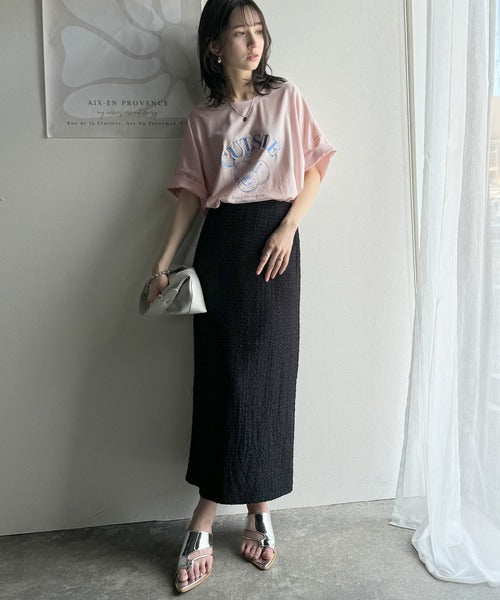 毎日のスタイルを楽しく彩る。前後2way裾ドロストフルーツグラフィックTシャツ ce1050269