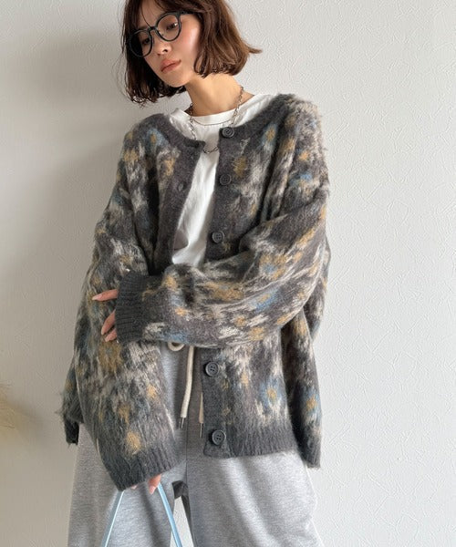 大人可愛いヴィンテージ調。モヘアタッチ前後2wayアンティークラグモチーフ柄ニットカーディガン（長袖） ce1260470