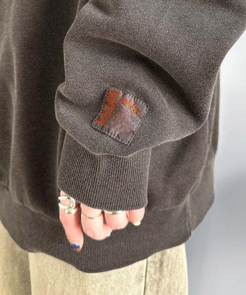 《JaVa ジャバコラボ》ヴィンテージ感たっぷり!!胸刺繍ピグメントオーバーサイズ裏起毛パーカー jv1029093