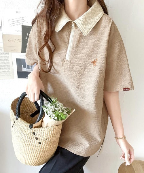 《Javaジャバコラボ》一点投入で好印象コーデ。胸刺繍サッカー素材ハーフジッププルオーバー jv1260175