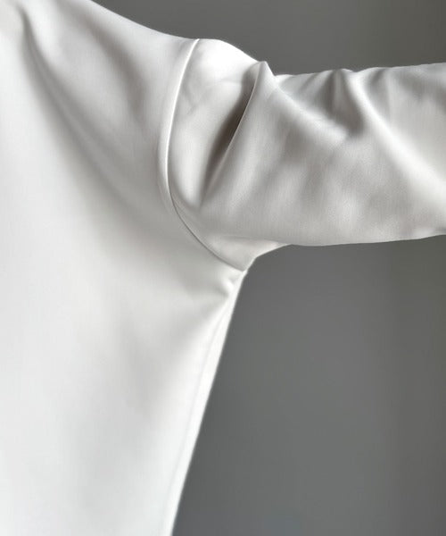 【Classical Origin】「洗練モードな一枚」。Double-Knit Fabric Thumb Hole Dolman T-Shirt／ダンボール素材サムホール付きドルマンTシャツ（長袖） co1010031