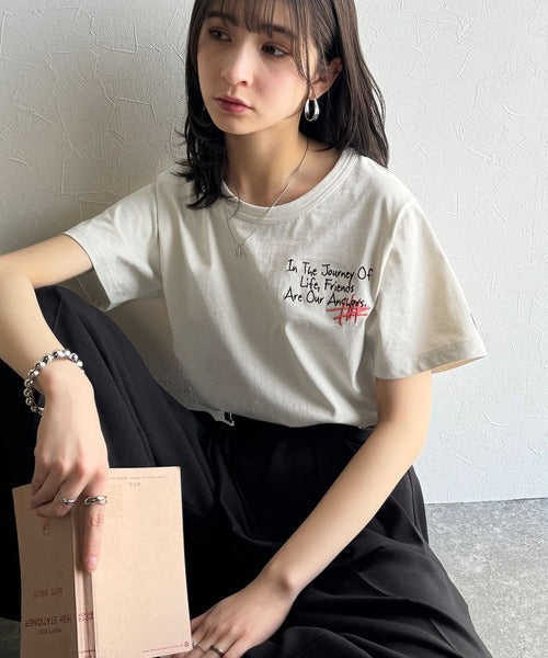 【sustaina+】アートのように刺繍が映える。オーガニックコットン100%らくがき風刺繍 無地＆ボーダー柄半袖Tシャツ ce1260396