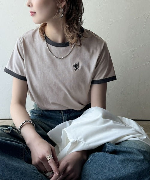 【sustaina+】デイリースタイルをアップデート。オーガニックコットン混 綿100％胸刺繍リンガーTシャツ ce1260400