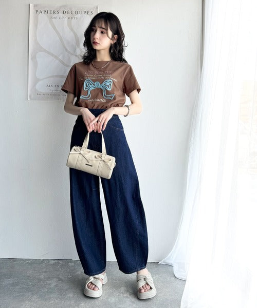 【mily bilet】華やか大人ガーリー。リボンコード刺繍プレートデザインTシャツ mi1329025