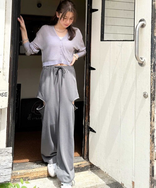 【mily bilet】抜け感とキラ感、どっちも欲張るのが正解◎箔プリントメッシュショート丈Vネックカーディガン(長袖) mi1259016