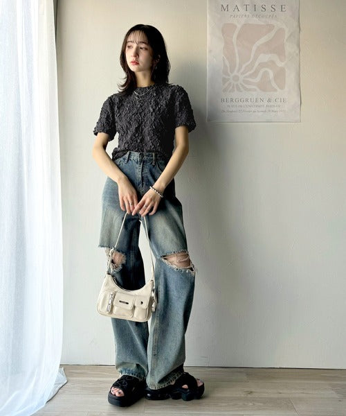 華やかな高級感を演出する。カットジャガード短丈Tシャツ（半袖） ce1050273