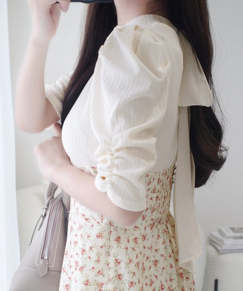 【mily bilet】一枚で主役級フェミニンスタイル。後ろシアーリボン花柄ドッキング袖ギャザーワンピース（ロング丈） mi1139073