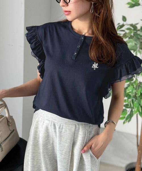 【mily bilet】ふわっと華やか、でも凛と。袖フリルコンパクトTシャツ mi1329092