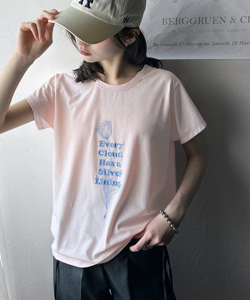 上品さが魅力。フラワープリントグラフィック刺繍Tシャツ（半袖） ce1050268
